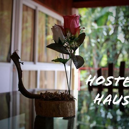 Hostel Haus Puerto Iguazú Esterno foto